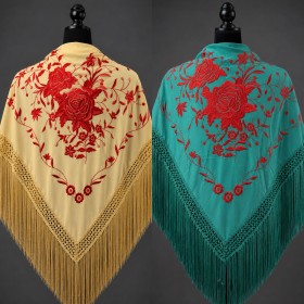 Mantón sra bordado en rojo...